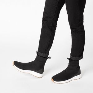 NATIVE Nova Hydroknit Waterproof Shoes Jiffy Black Eco Friendly Sleek Design